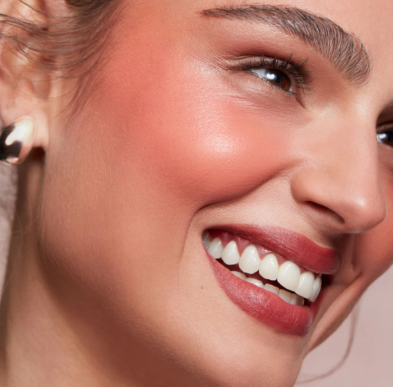 Pre orden: PATRICK TA | Major Headlines Double-Take Crème & Powder Blush Duo