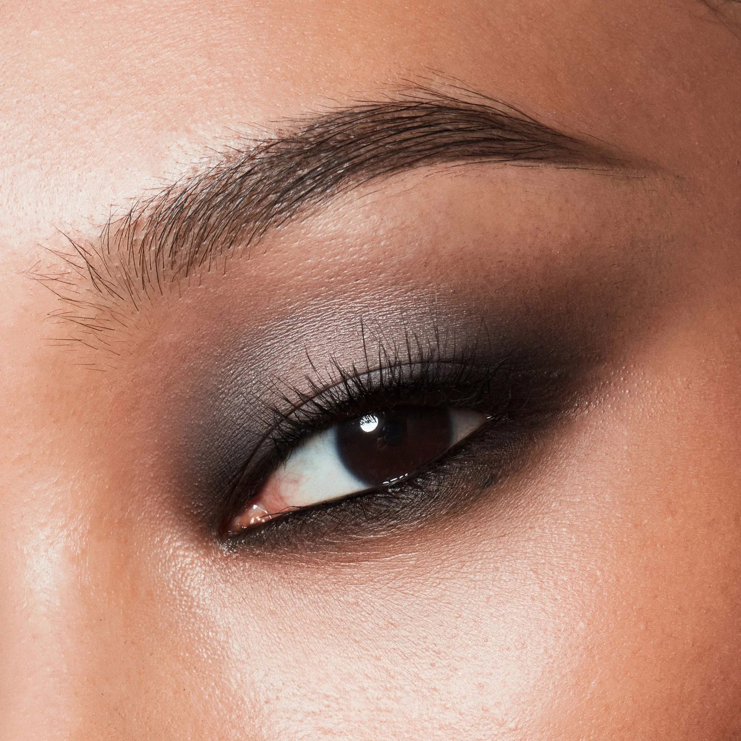 Pre orden: PATRICK TA | Matte Eyeshadow Palette | Major Dimension III