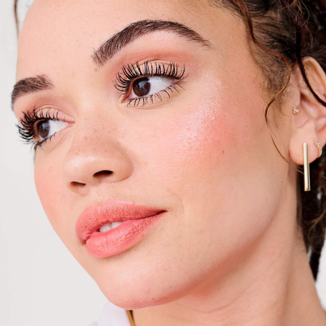 Velvet’s Summer Icons | Benefit musts