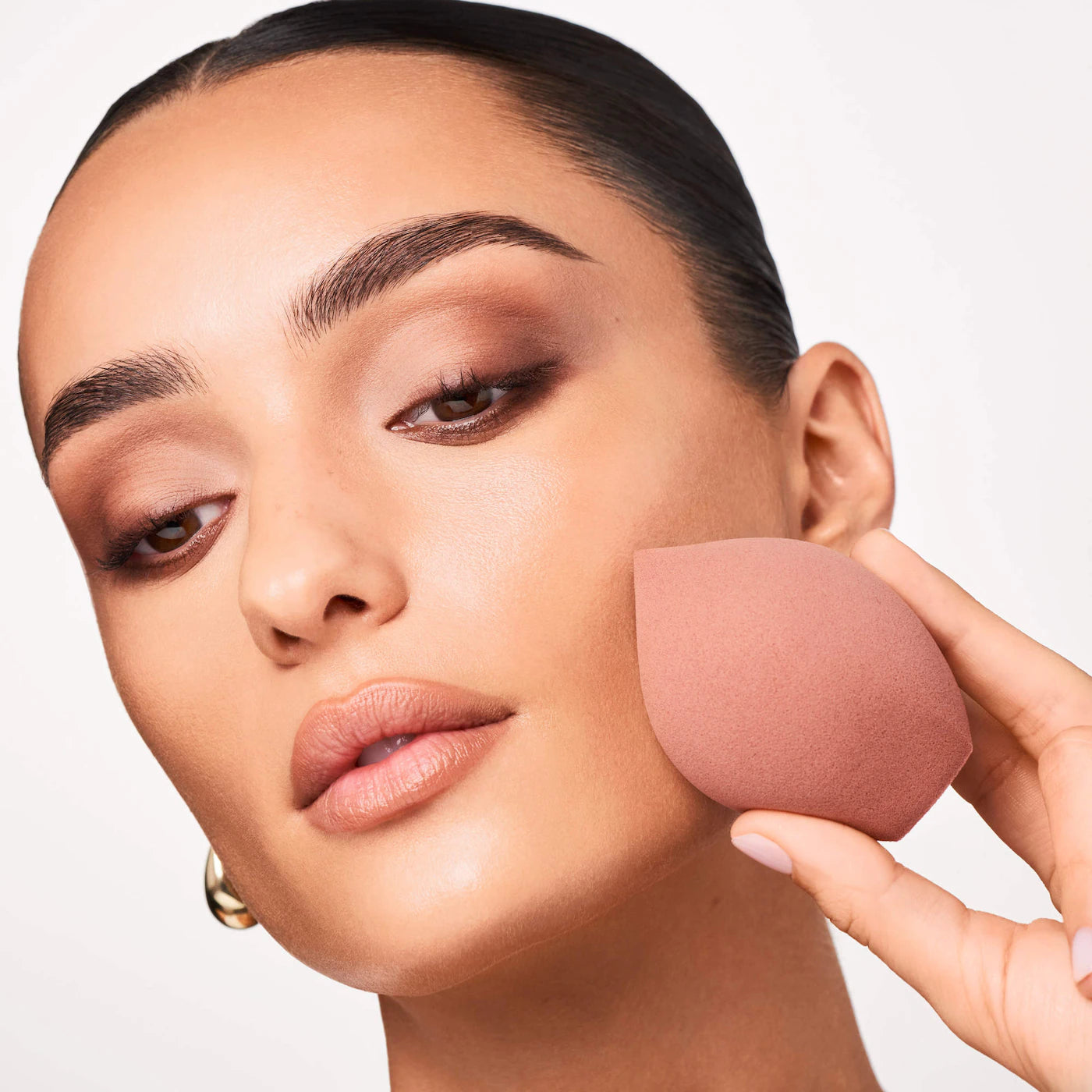 Pre-orden: PATRICK TA | Major Skin 5-In-1 Blending Sponge