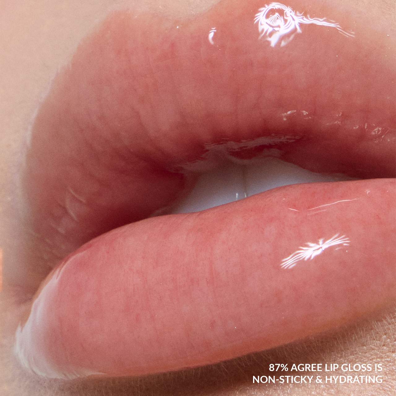 Pre orden: REFY | Lip Gloss with Hyaluronic Acid