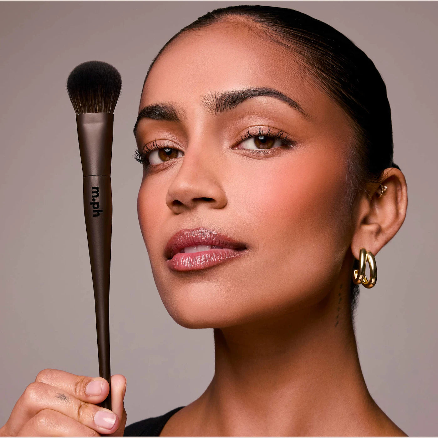 Pre-orden: m.ph by Mary Phillips | The Cream Blush Brush