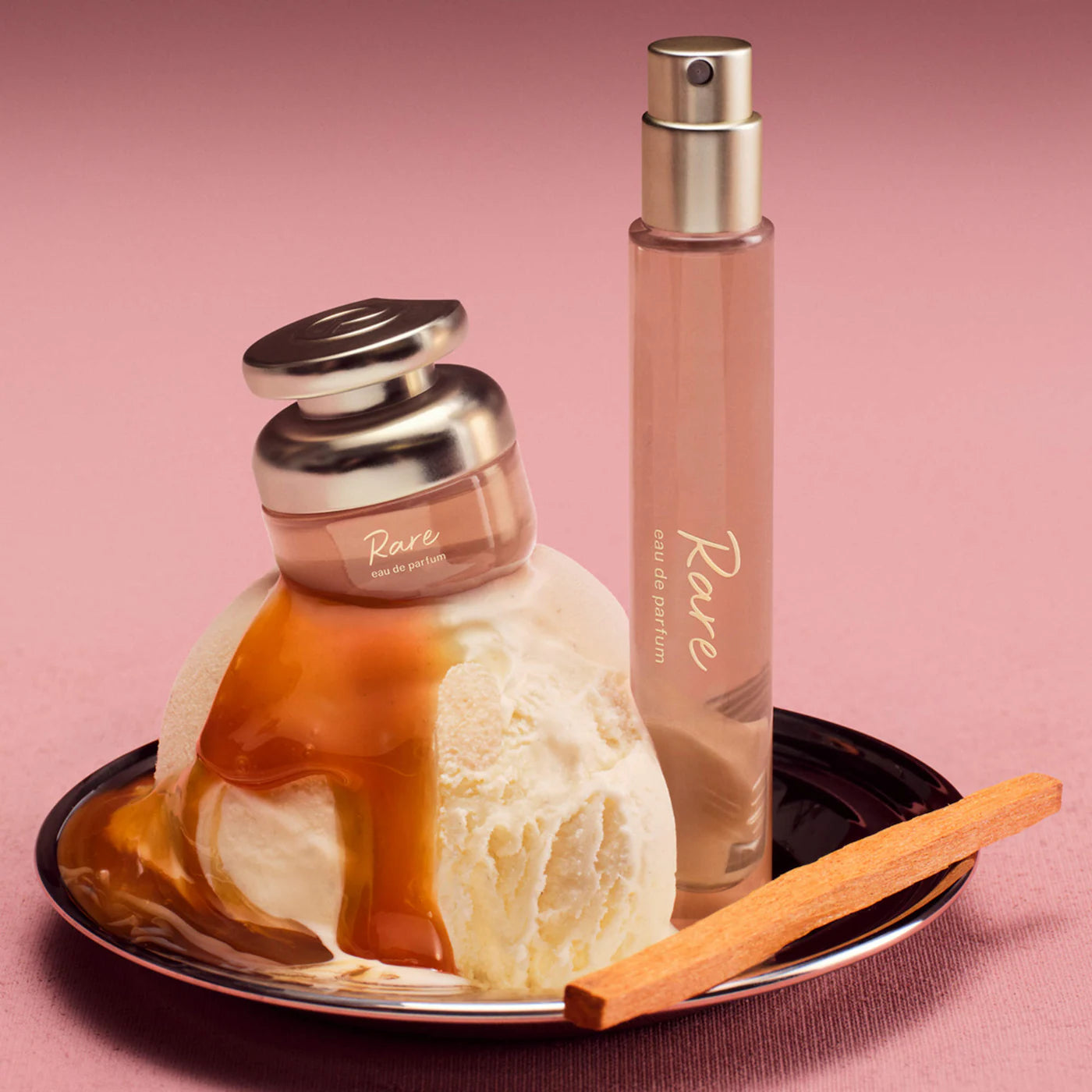 Pre-orden: Rare Beauty by Selena Gomez | Mini Rare Eau de Parfum Set with Vanilla and Caramel