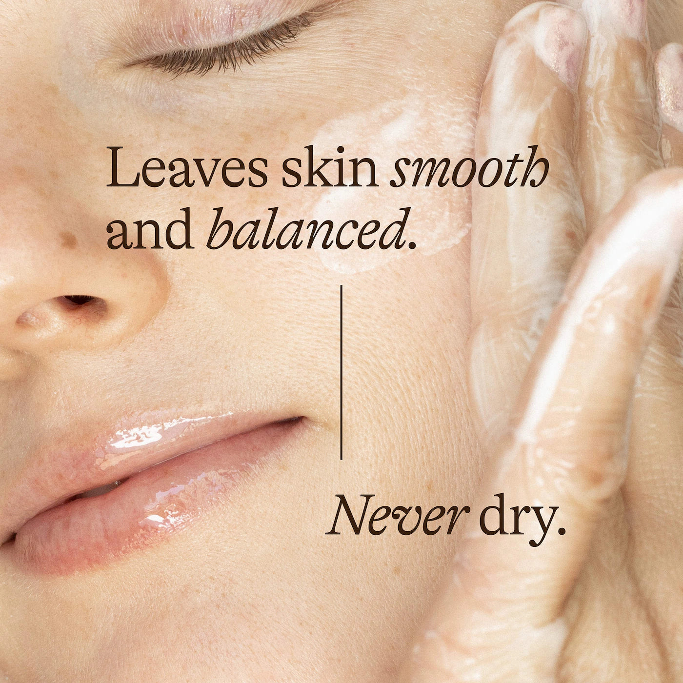 Pre-orden: Dezi Skin | Canvas Gentle Cleansing Gel