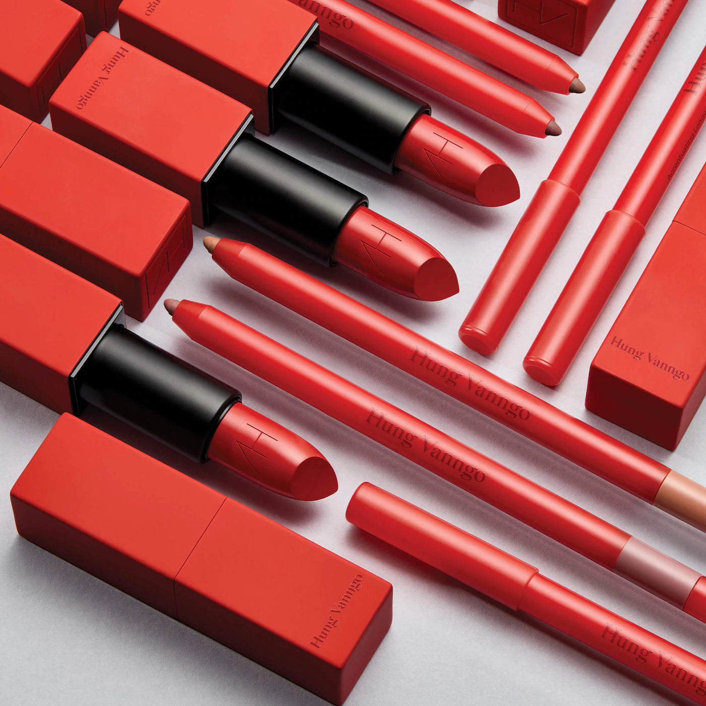 Pre-orden: HUNG VANNGO BEAUTY | Creamy Matte Longwear Lipstick with Hyaluronic Acid