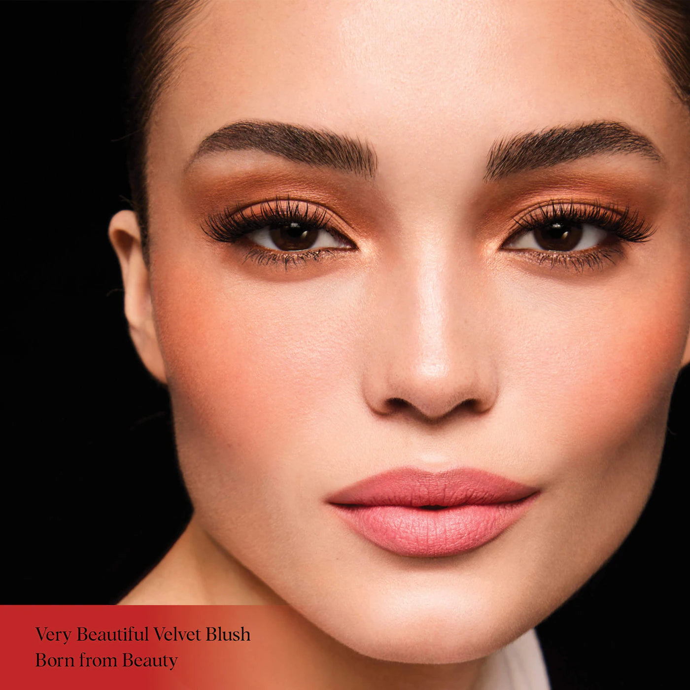 Pre-orden: HUNG VANNGO BEAUTY | Very Beautiful Matte Velvet Blush