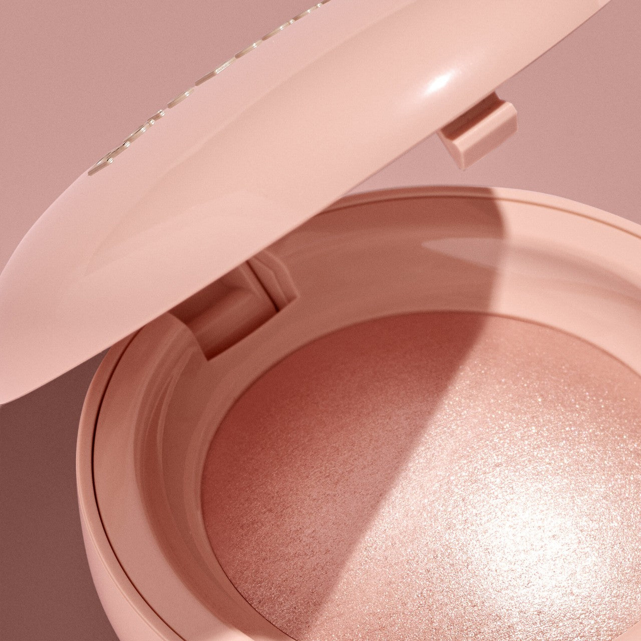 Rare Beauty by Selena Gomez | Positive Light Silky Touch Highlighter | Mesmerize