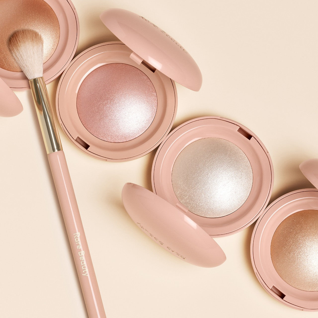 Rare Beauty by Selena Gomez | Positive Light Silky Touch Highlighter | Mesmerize