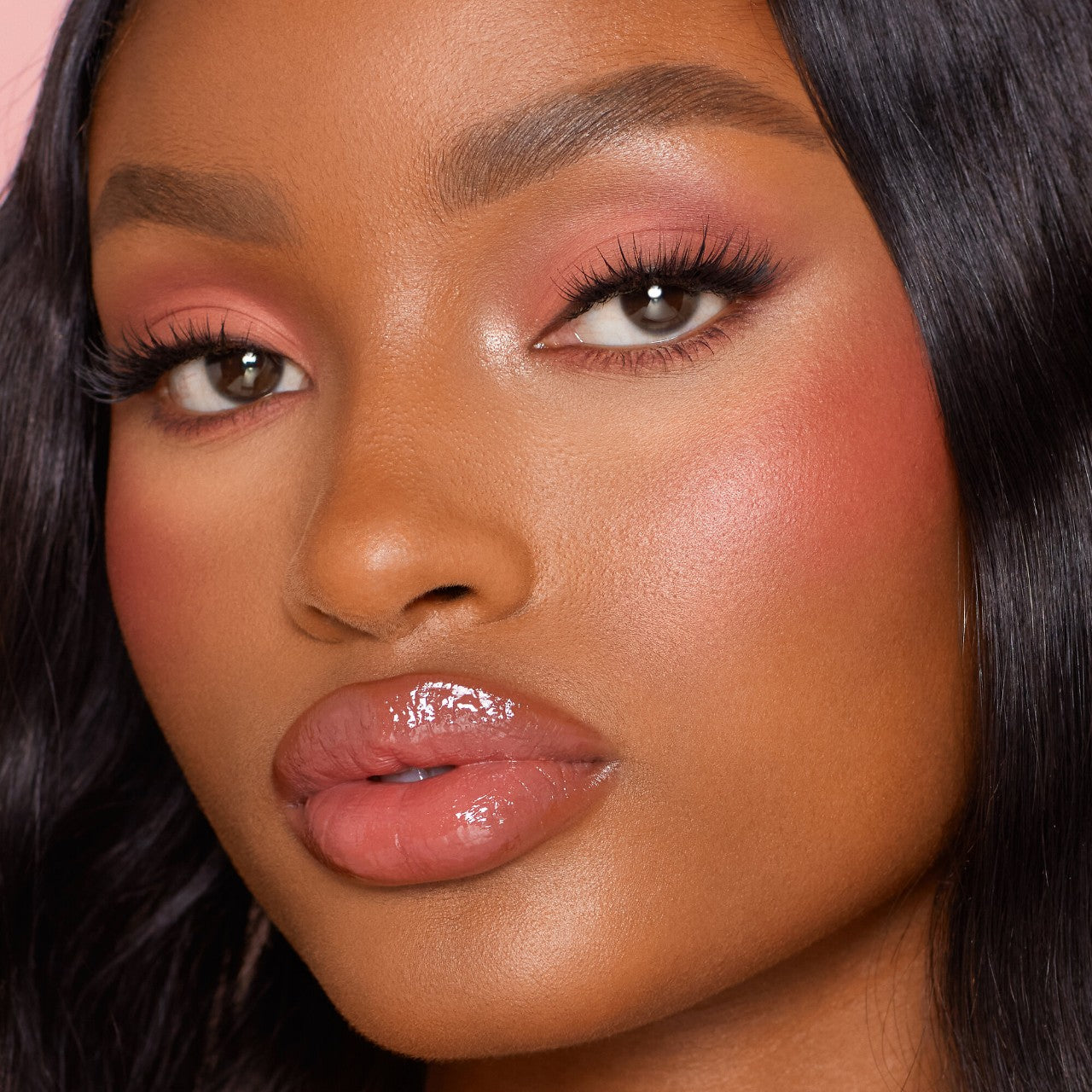 Charlotte Tilbury | Matte Beauty Blush Wands | Dream Pop (matte cherry-pink)