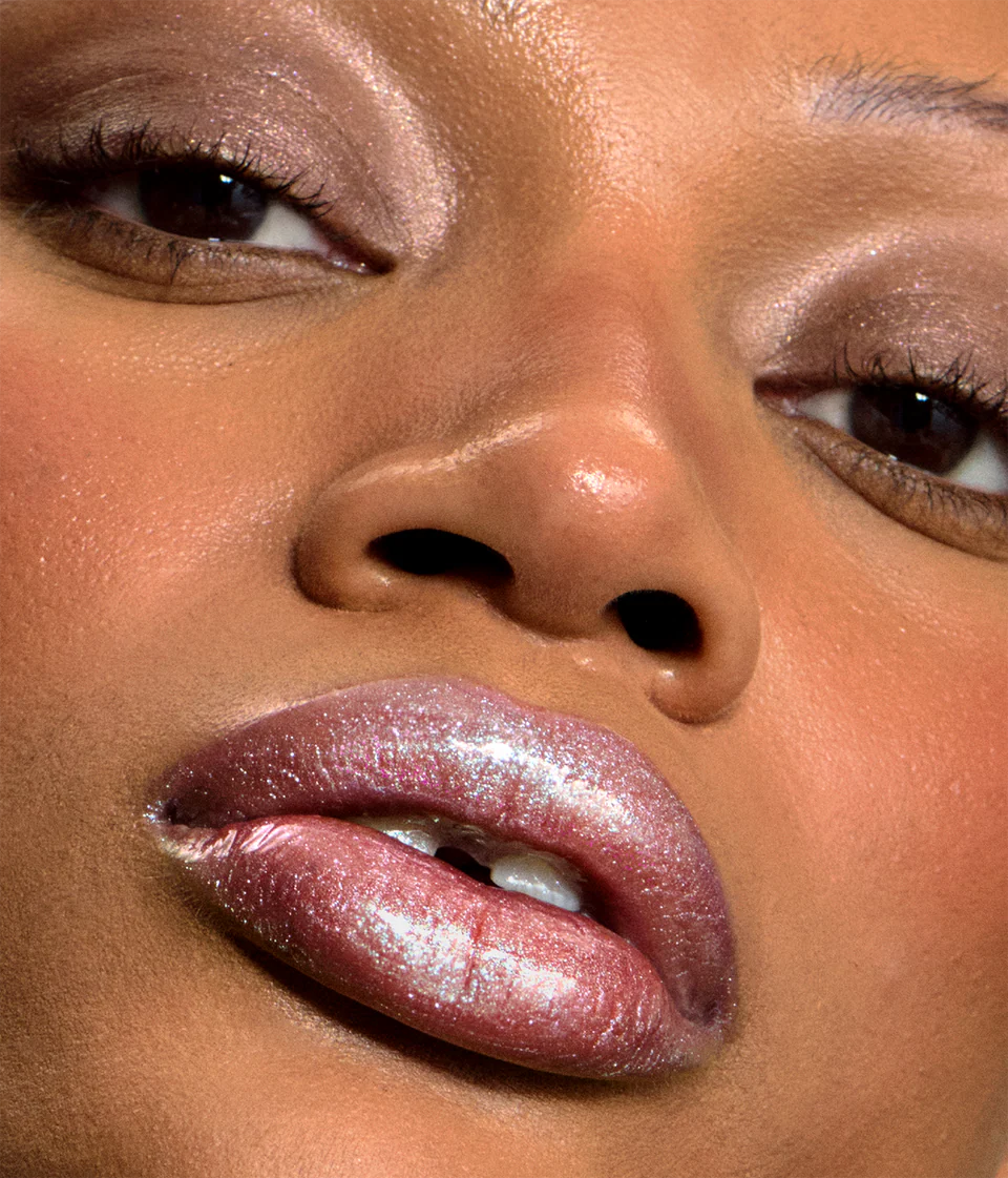 Pre-orden: r.e.m. beauty | plumping lip gloss