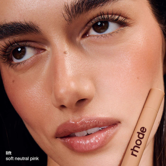 Pre-orden: rhode | Peptide Lip Shape Contouring Lip Shaper