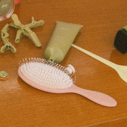 Pre-orden: dae | Vegan Detangle + Style Brush