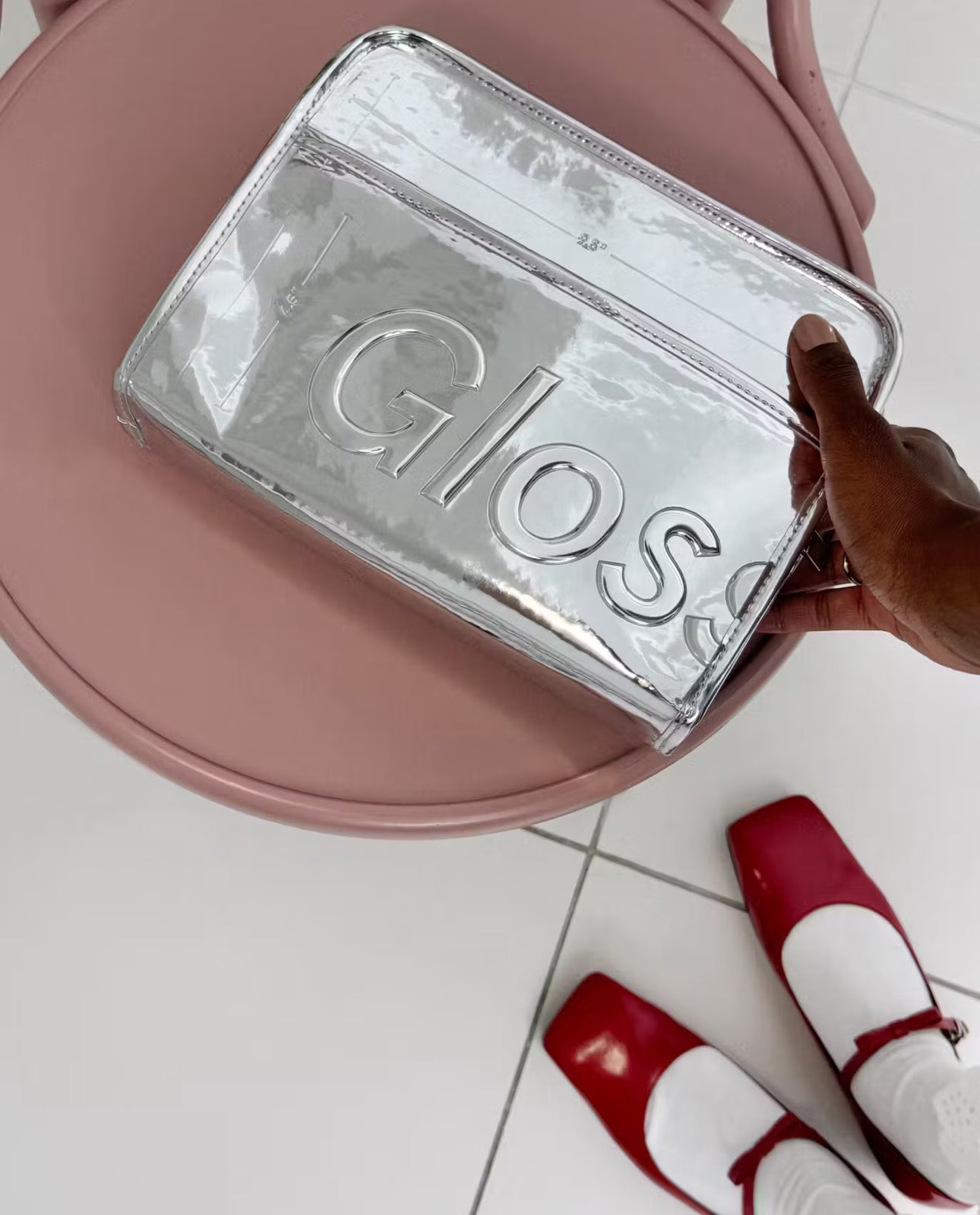 Pre Venta: Glossier | Chrome Beauty Bag