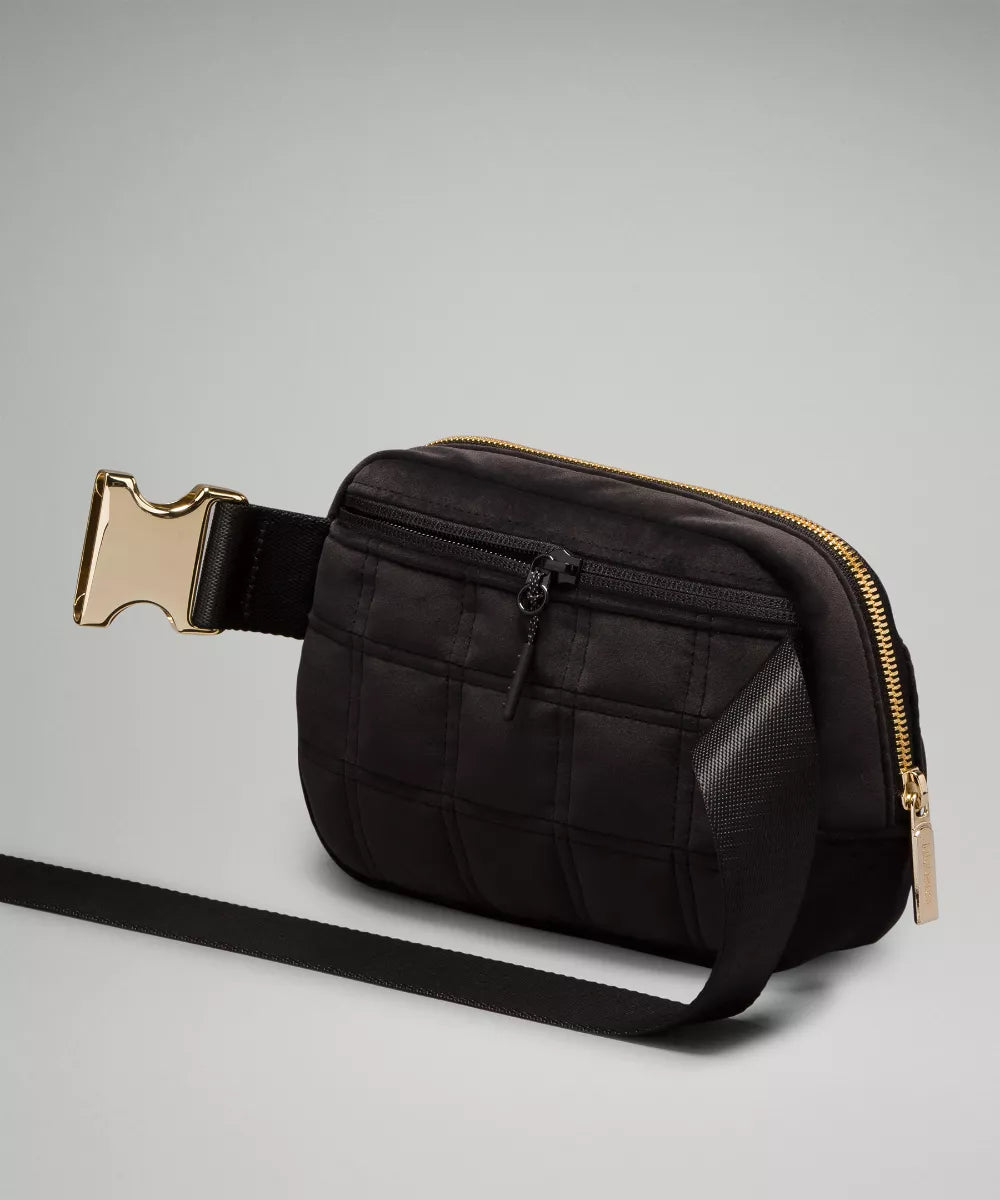 Lululemon | Everywhere Belt Bag 1L Quilted Velour | Black/Gold