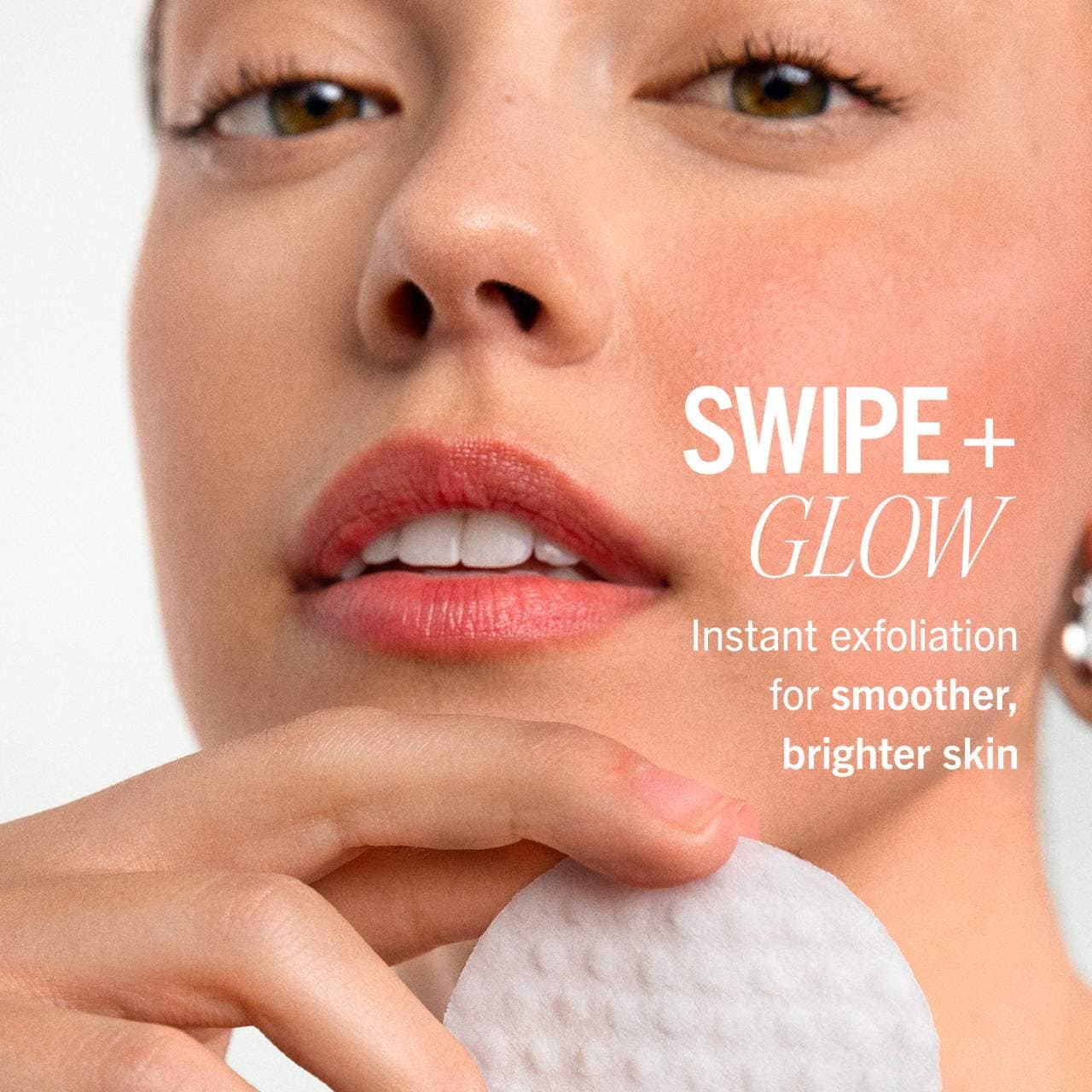Pre-orden: First Aid Beauty | Facial Radiance Pads with Glycolic + Lactic Acids – Exfoliating Pads with AHA