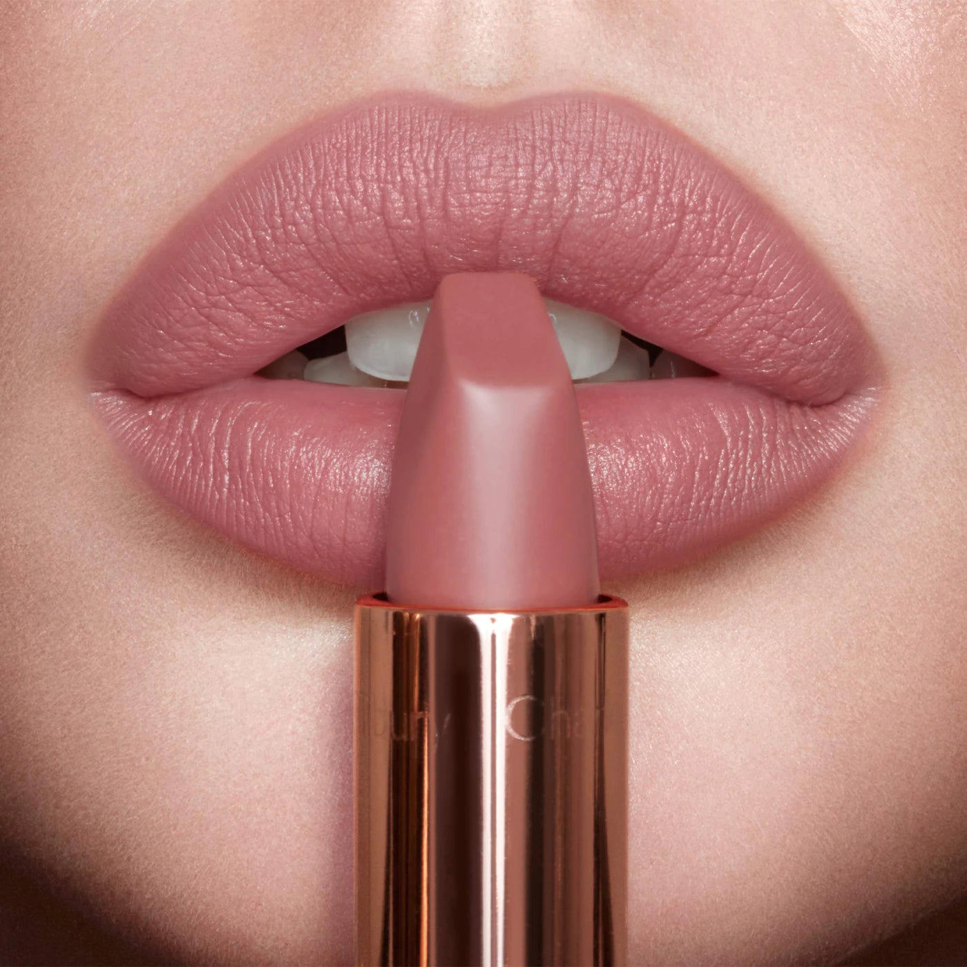 Pre Venta: Charlotte Tilbury | Matte Revolution Hydrating Lipstick