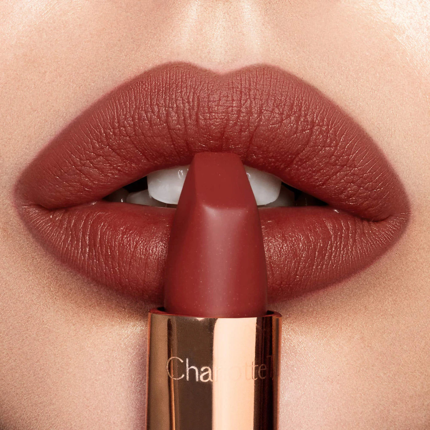 Pre Venta: Charlotte Tilbury | Matte Revolution Hydrating Lipstick