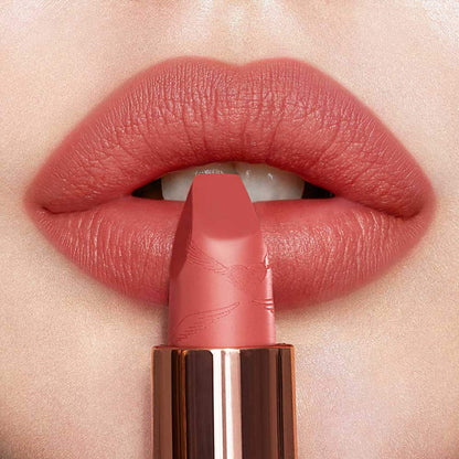 Pre Venta: Charlotte Tilbury | Matte Revolution Hydrating Lipstick