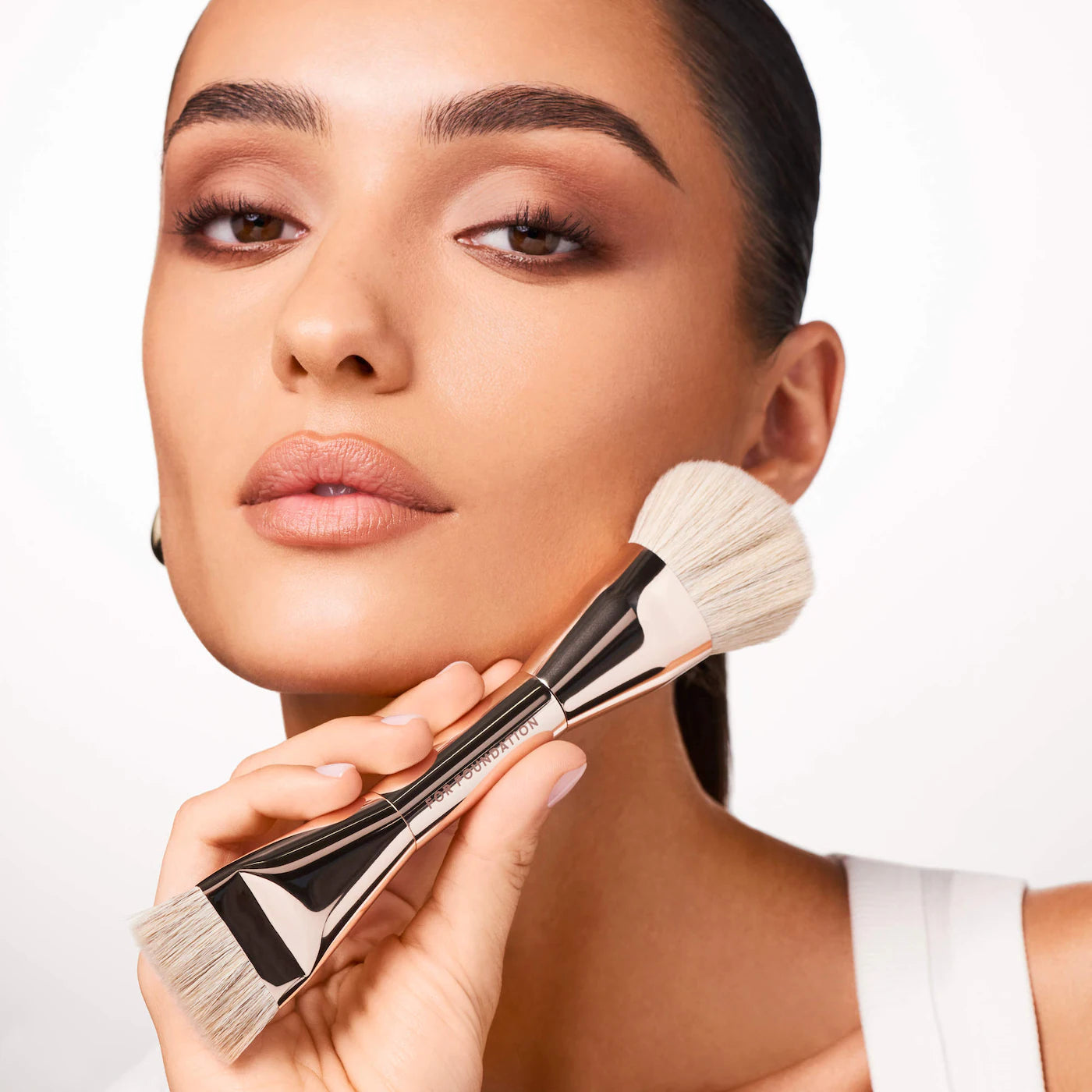 Pre-orden: PATRICK TA | Dual Ended Foundation Brush