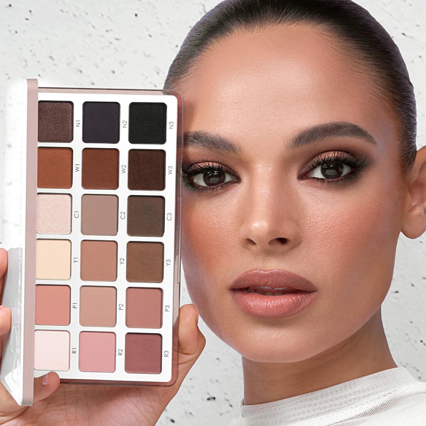 Pre-orden: NATASHA DENONA | Eye Sculpt Texture & Tone Eyeshadow Palette | Soft