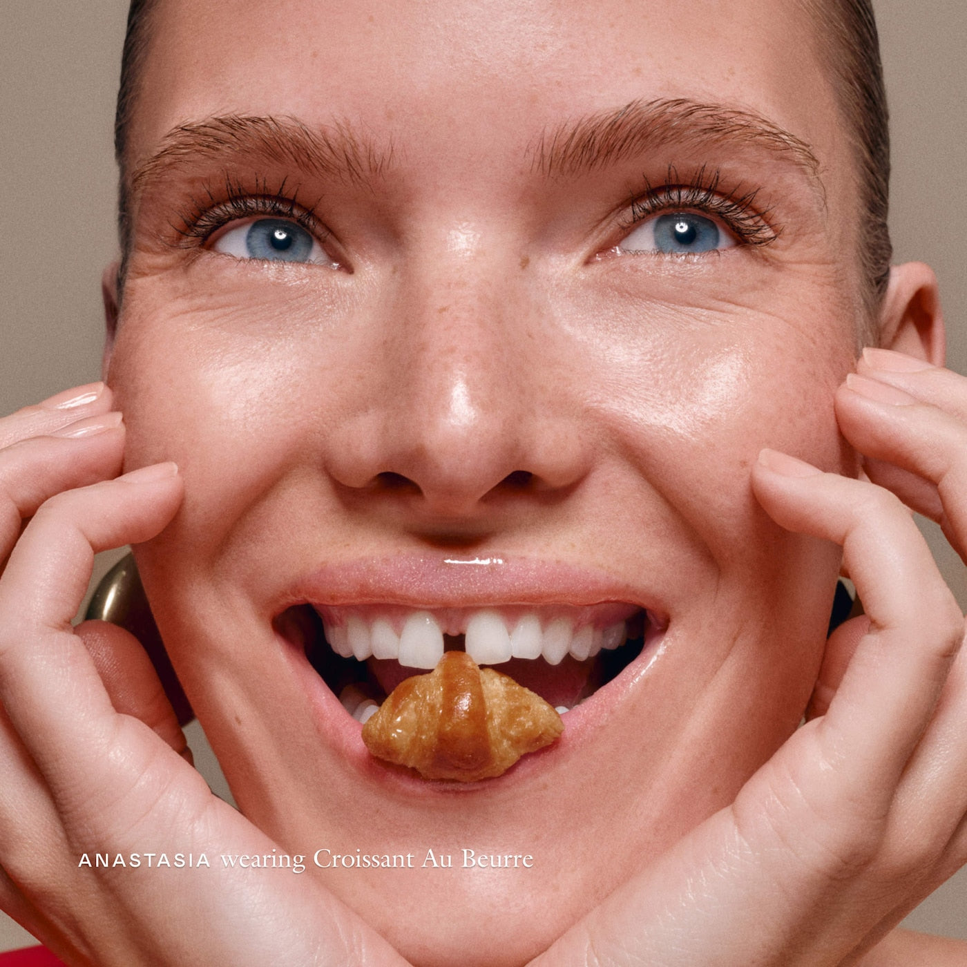 Pre-orden: EADEM | Le Chouchou Exfoliating + Softening Peptide Lip Balm