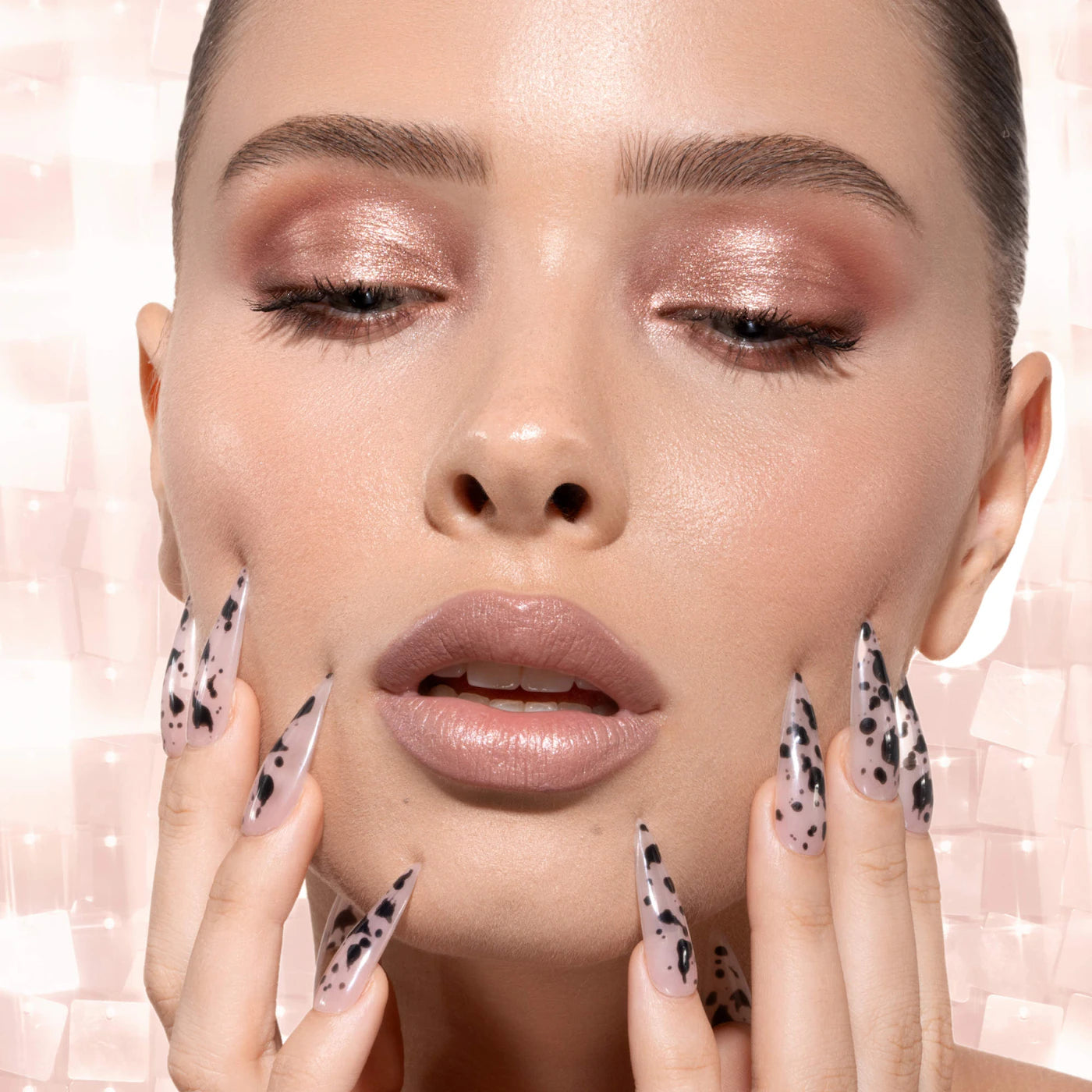 Pre-orden: NATASHA DENONA | My Dream Pouch