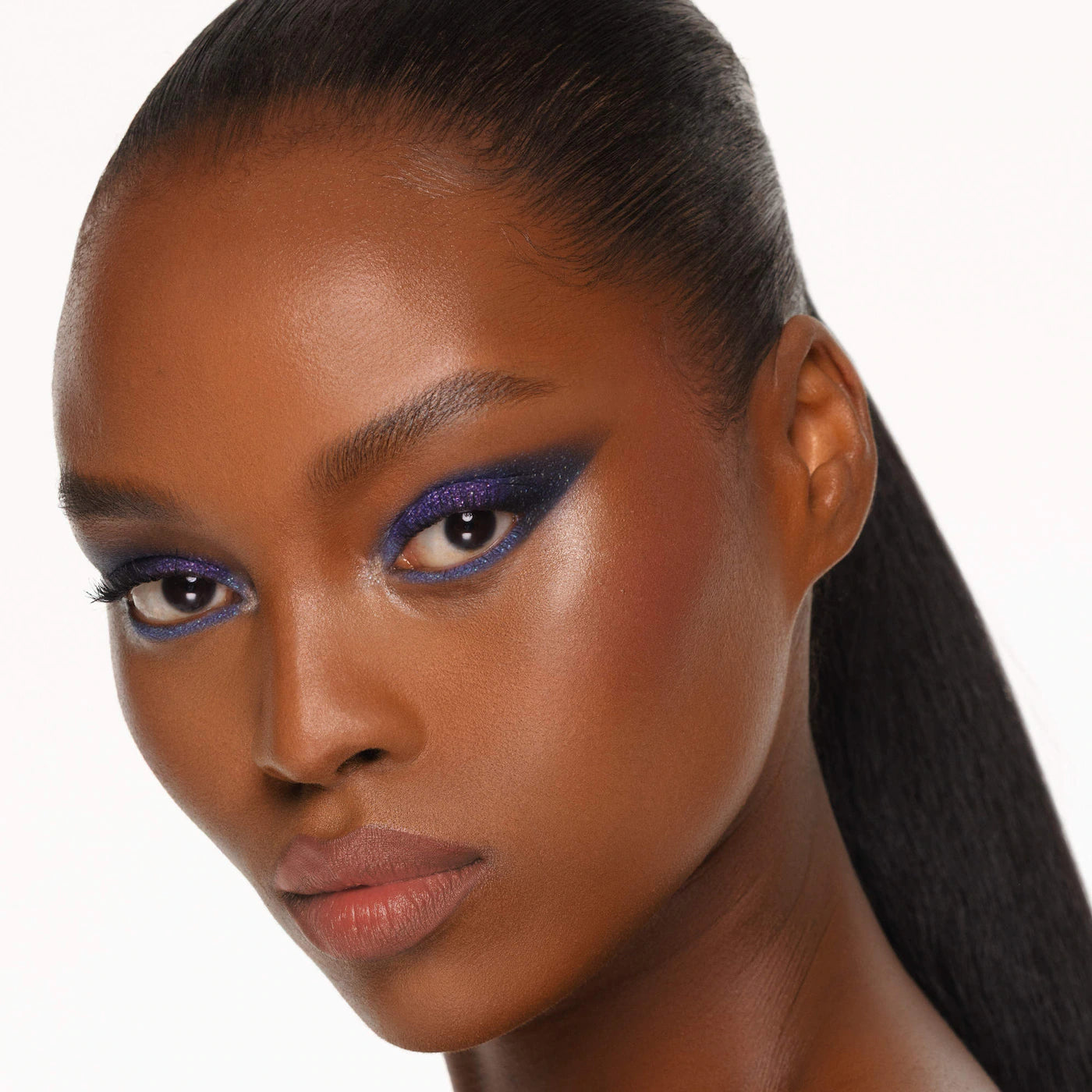 Pre-orden: PAT McGRATH LABS | GILDED NIRVANA: MEGA EYE SHADOW PALETTE