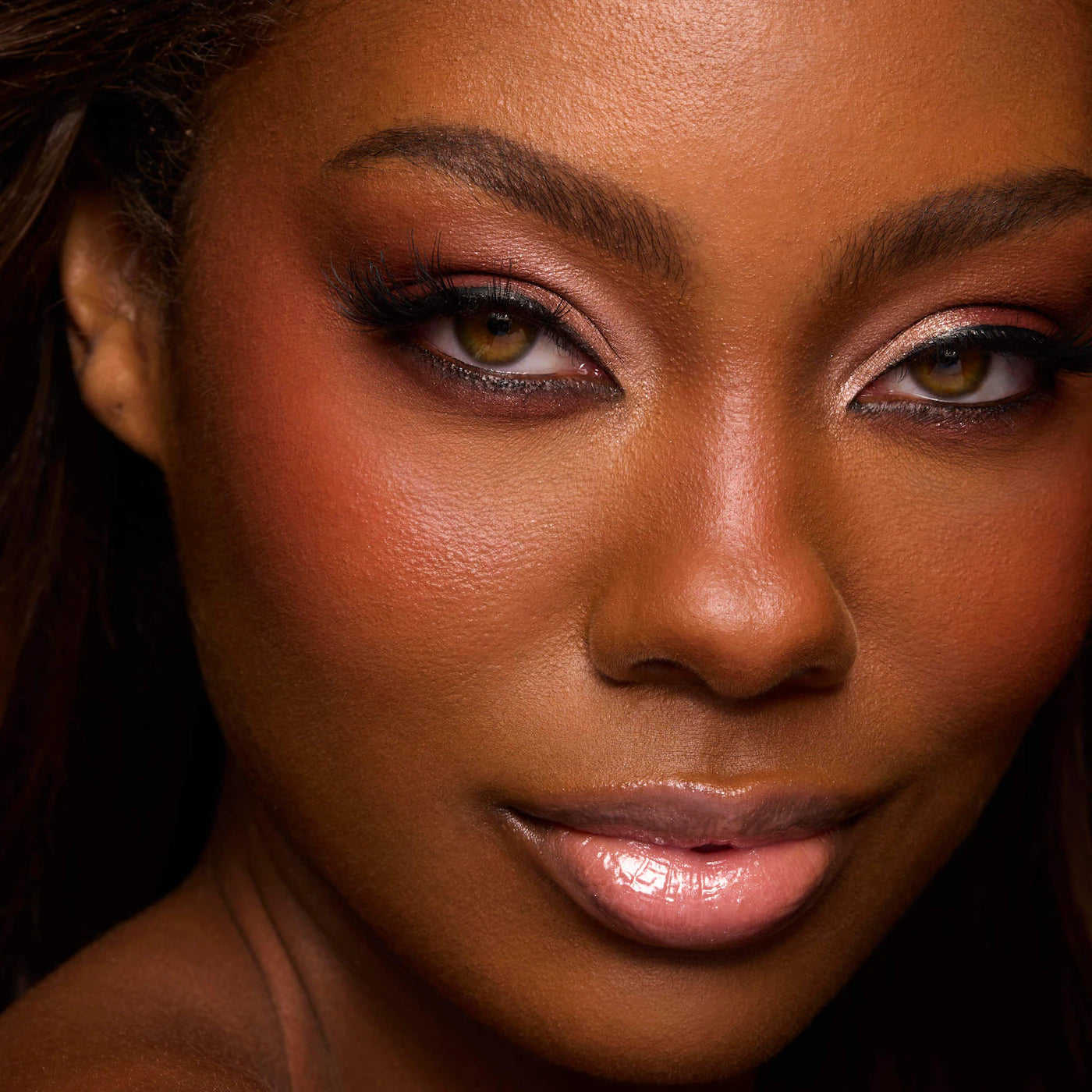 Pre-orden: LAWLESS | The Dreamy Daisy Lip-Plumping Gloss and Cream Blush Set