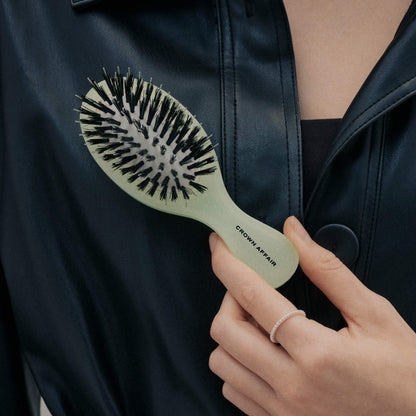 Pre-orden: Crown Affair | The Mini Dual-Bristle Boar Hair Brush No. 001 for All Hair Textures
