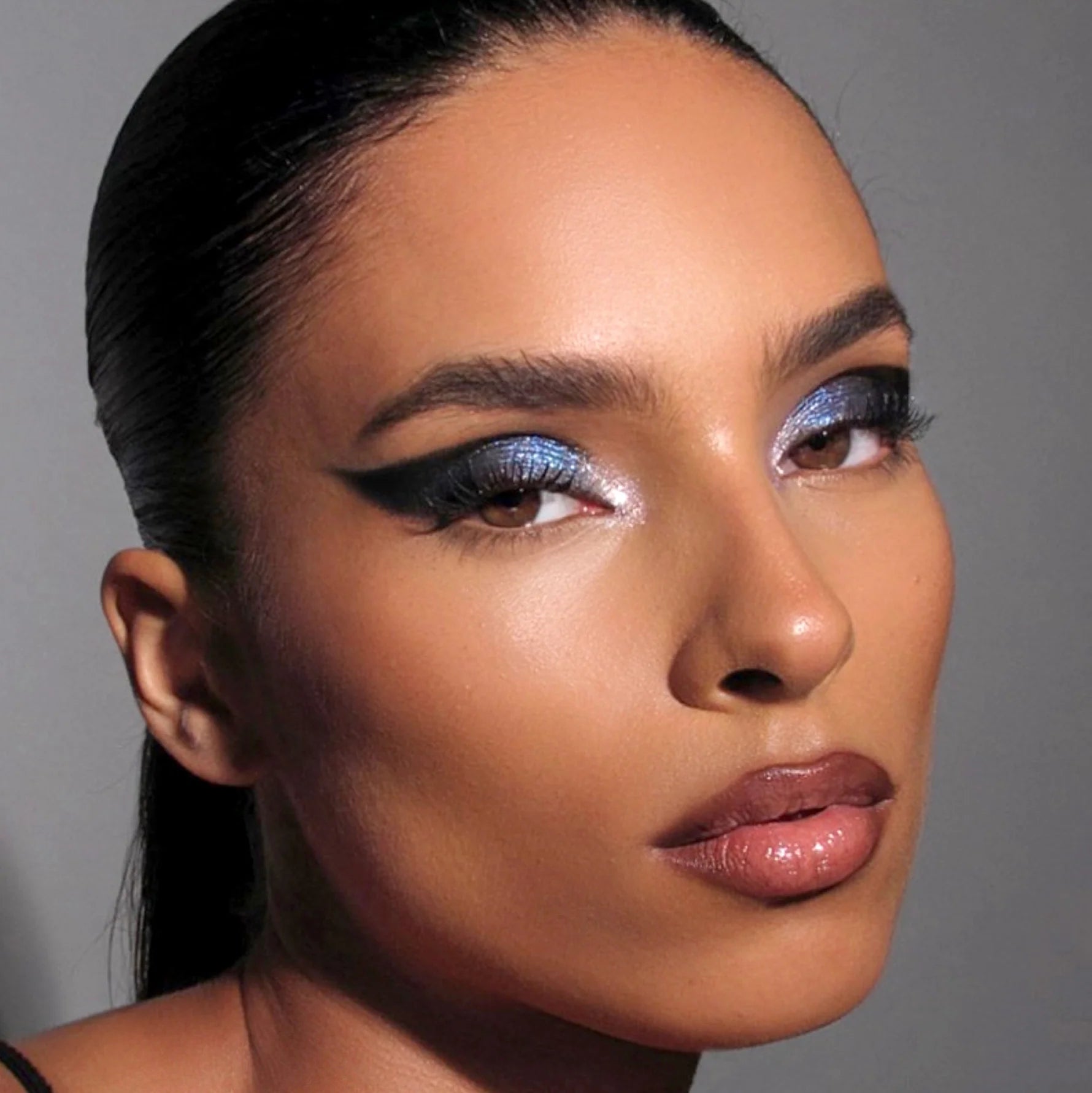 PAT McGRATH LABS | Luminous Legends: Mega Eye Shadow Palette - Imagen 3