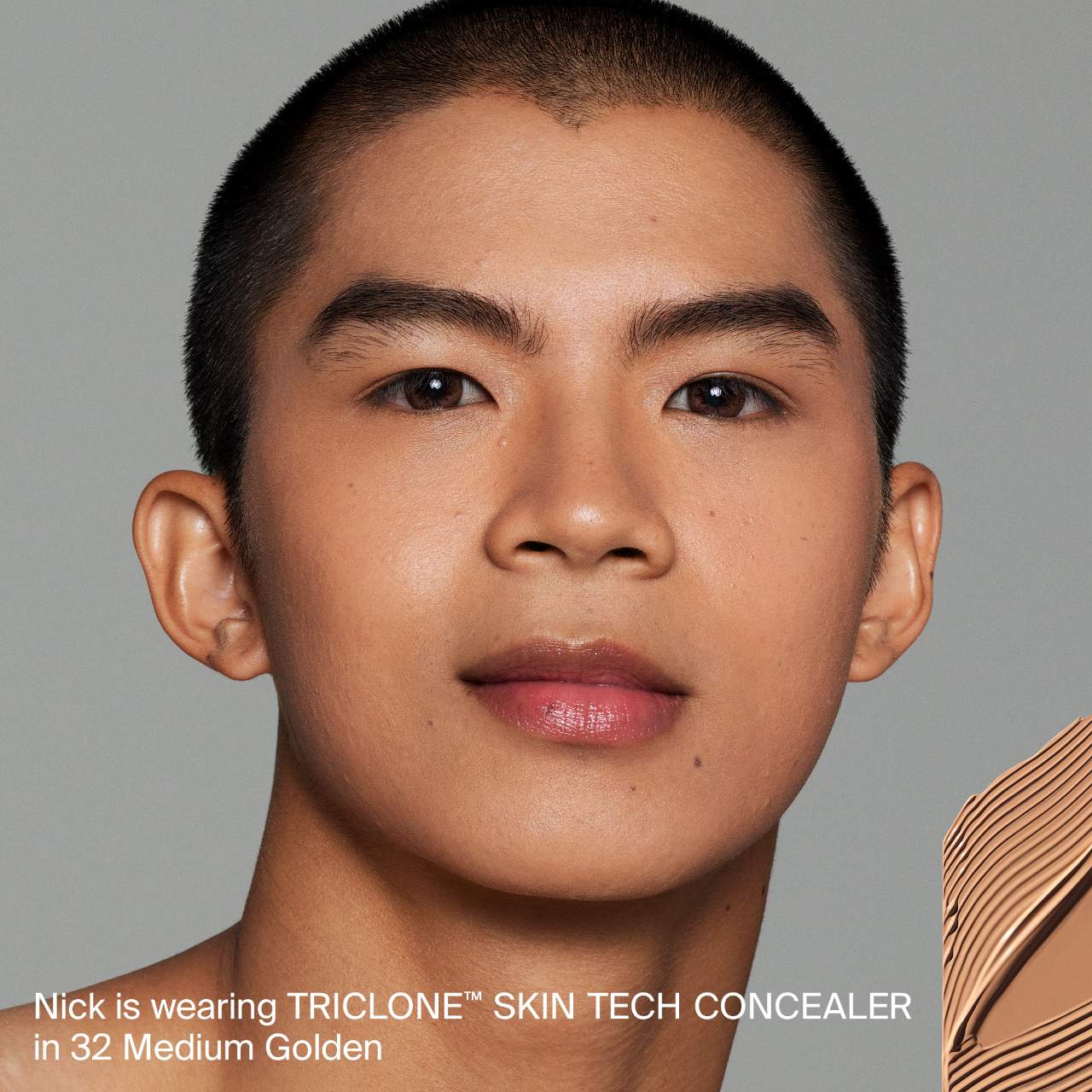 32 Medium Golden - medium with yellow or olive undertones