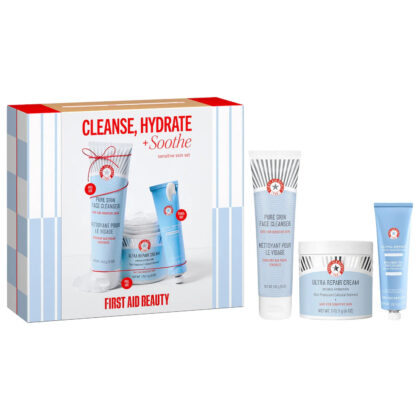 Pre-orden: First Aid Beauty | Cleanse, Hydrate + Soothe Holiday Gift Set